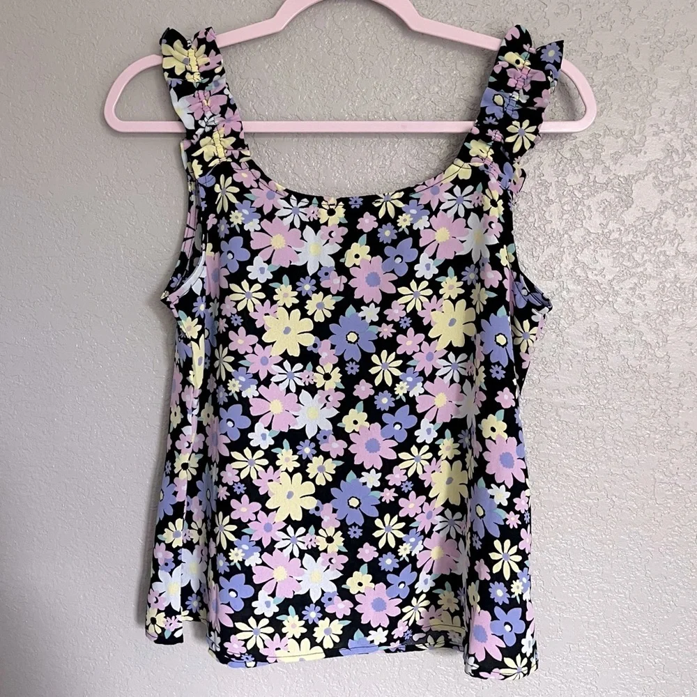 Mine Feeling Like Floral Shift Top Women’s Size Medium